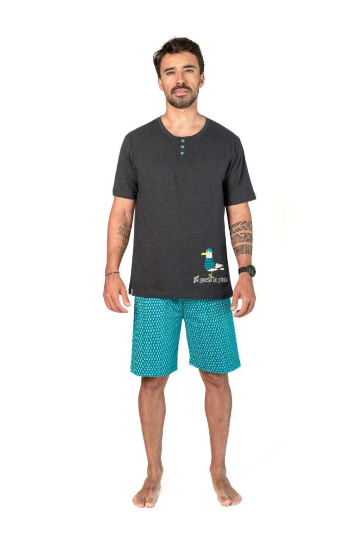 Vente de sous-vêtements, pyjamas et chaussettes pour hommmes 